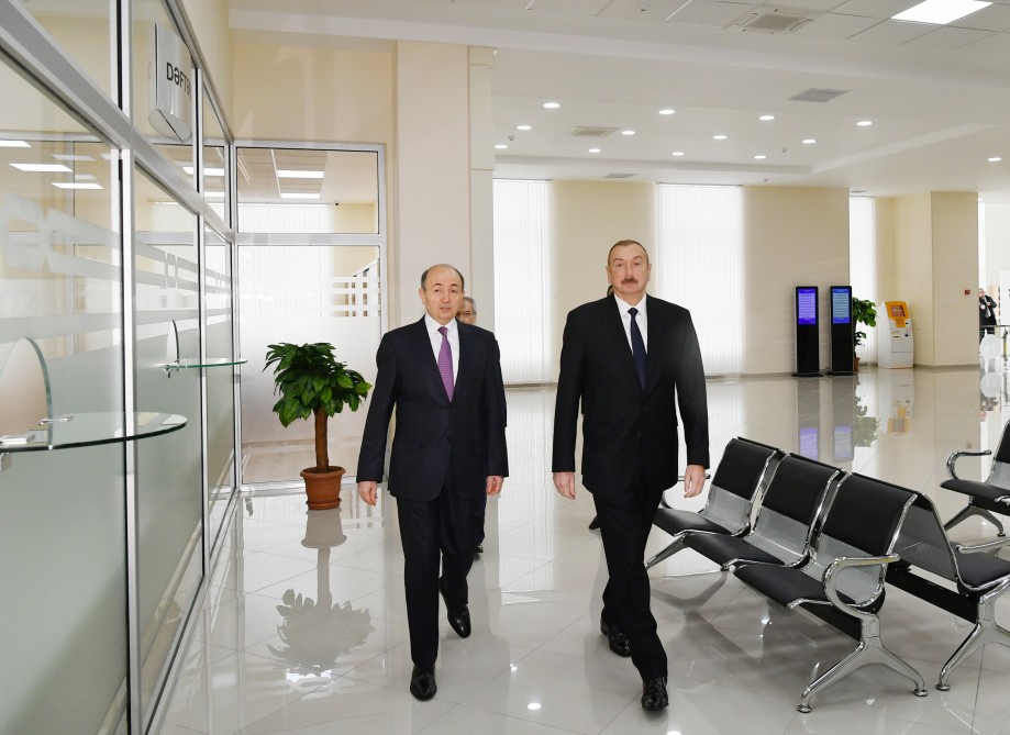 Ильхам Алиев принял участие в открытии здания Бинагадинского районного суда