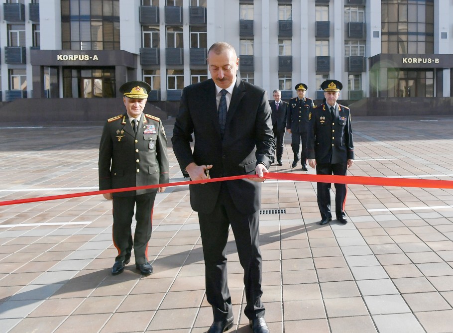 Ильхам Алиев принял участие в открытии нового учебного здания в Полицейской академии