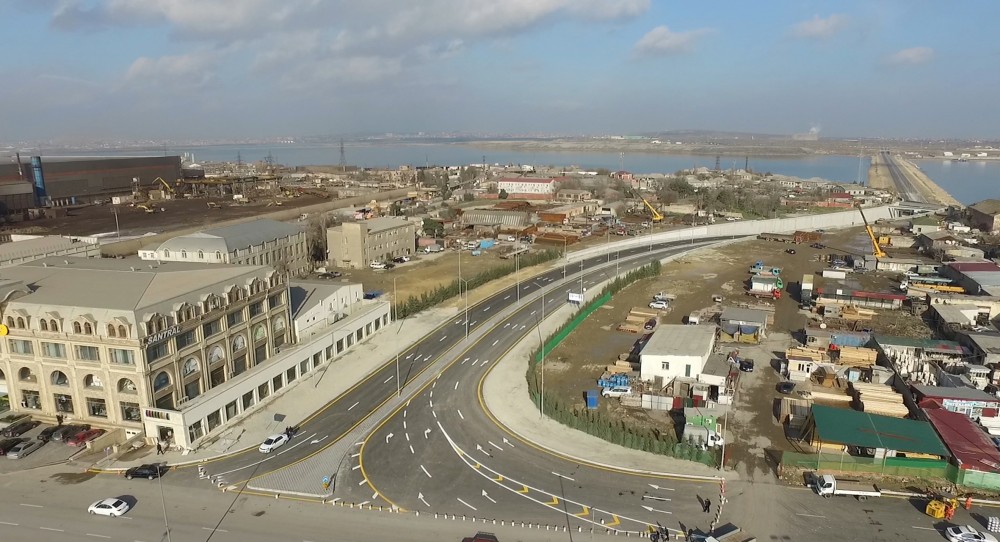 Ильхам Алиев принял участие в открытии дороги