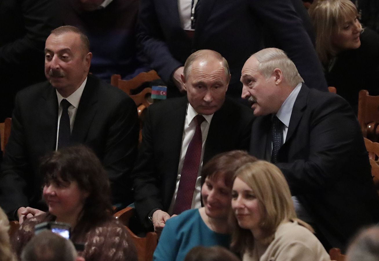 Путин пригласил лидеров стран СНГ на «Щелкунчик»