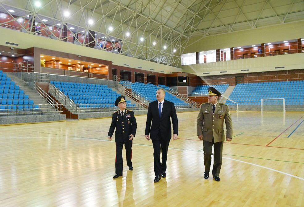 Ильхам Алиев на открытии спортивно-оздоровительного клуба МЧС