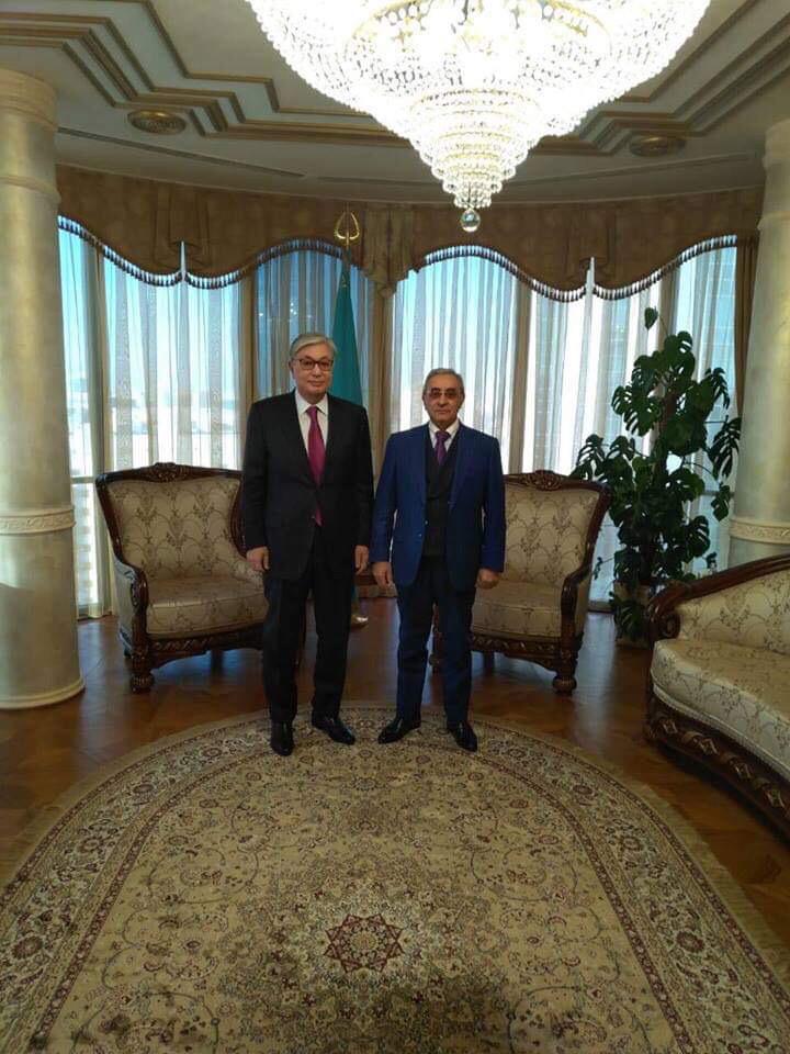 В здании парламента Казахстана презентовали книгу Ильхама Рагимова