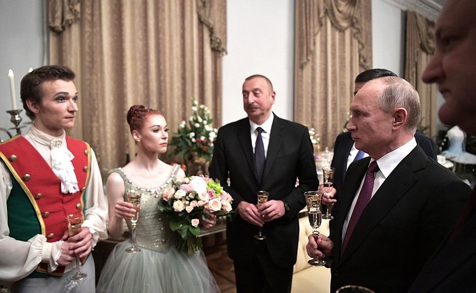 Путин пригласил лидеров стран СНГ на «Щелкунчик»