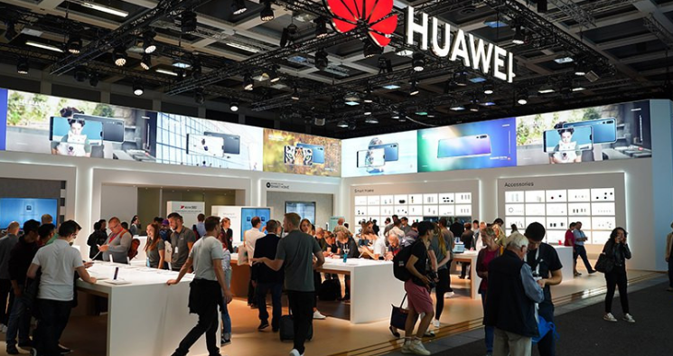 Япония поддержала США и запретила китайским компаниям Huawei и ZTE участвовать в госзакупках