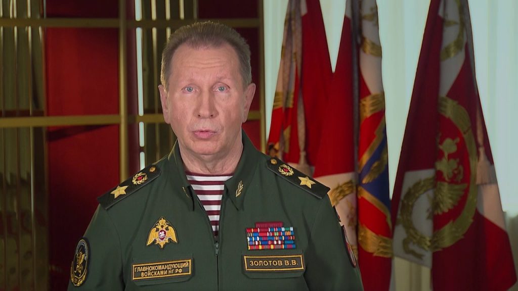 Руководитель Росгвардии защищает свою честь тяжбой с Навальным