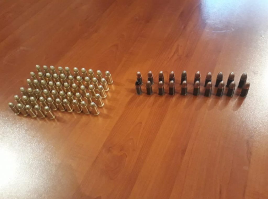 В автомобиле россиянина, въехавшего в Азербайджан, нашли 75 патронов