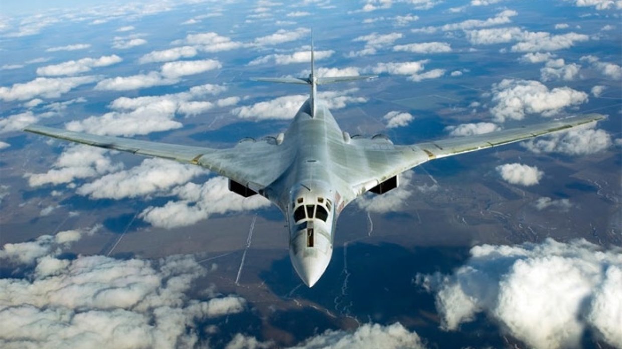 В Венесуэле рассказали, зачем прилетели российские Ту-160
