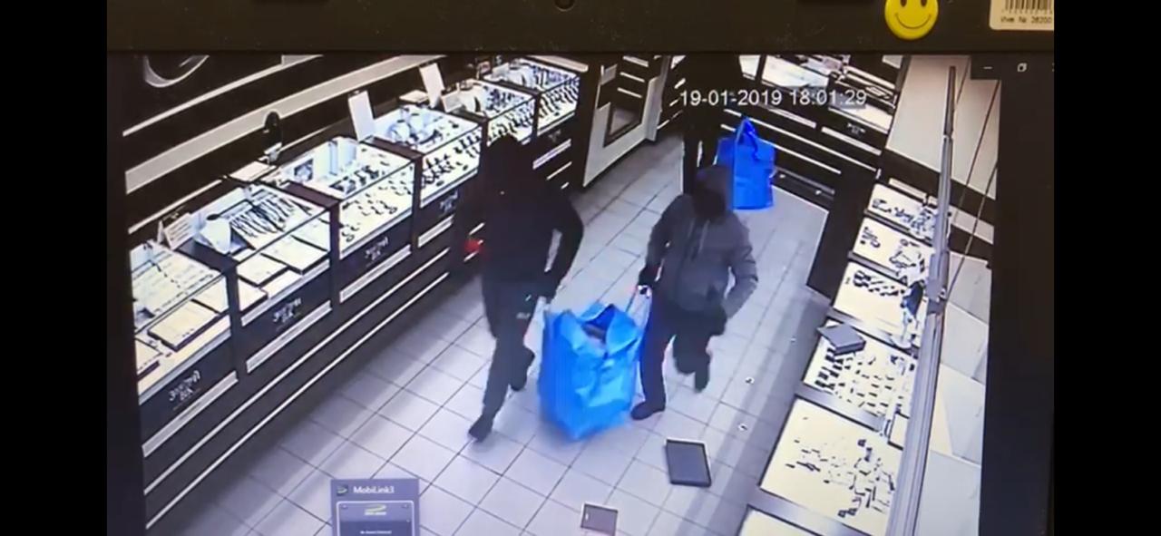 Задержаны шестеро азербайджанцев, ограбивших ювелирный магазин в Кривом Роге