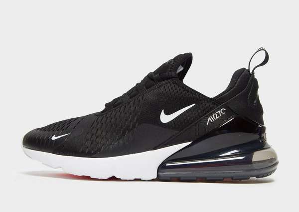Мусульман возмутил логотип Nike