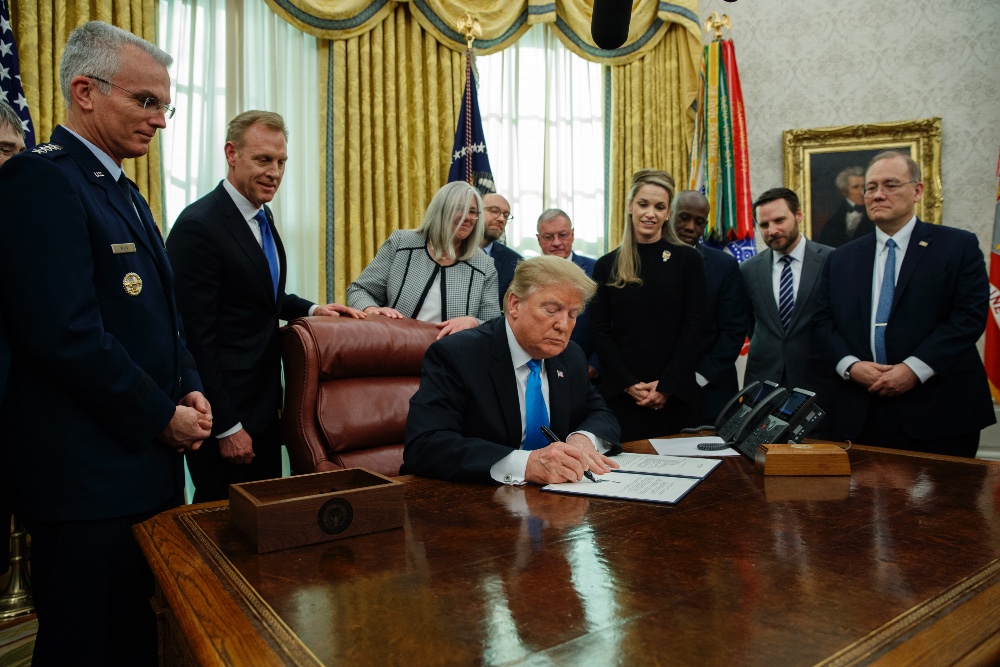Трамп подписал документ о создании Космических сил США
