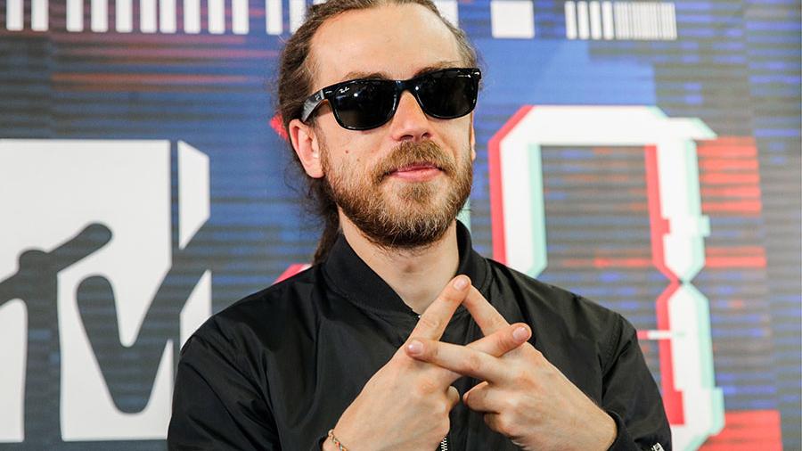 Вдова Децла рассказала о премьере его клипа