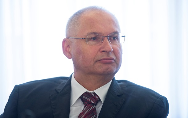 Словенский депутат сдал мандат после кражи сэндвича