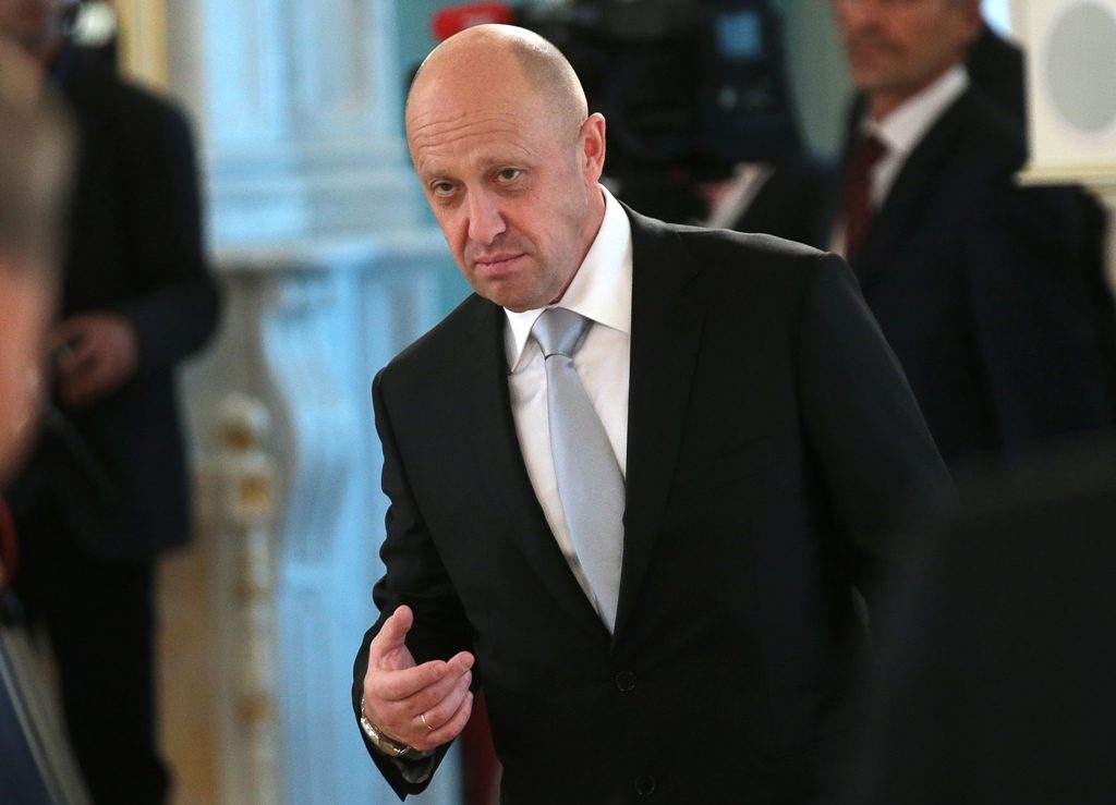 «Проект» рассказал о работе политтехнологов, геологов и наемников Пригожина на Мадагаскаре