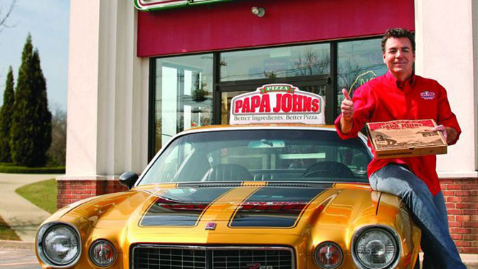 Обвиненный в расизме основатель Papa Johnʼs покинул компанию