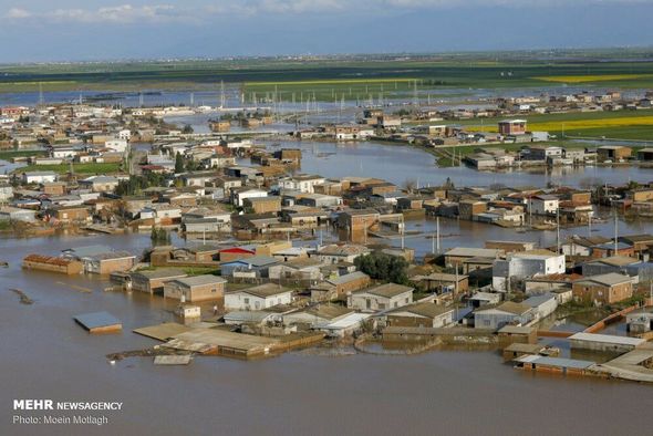 В результате наводнения в Иране погибли 18, ранены более 70 человек