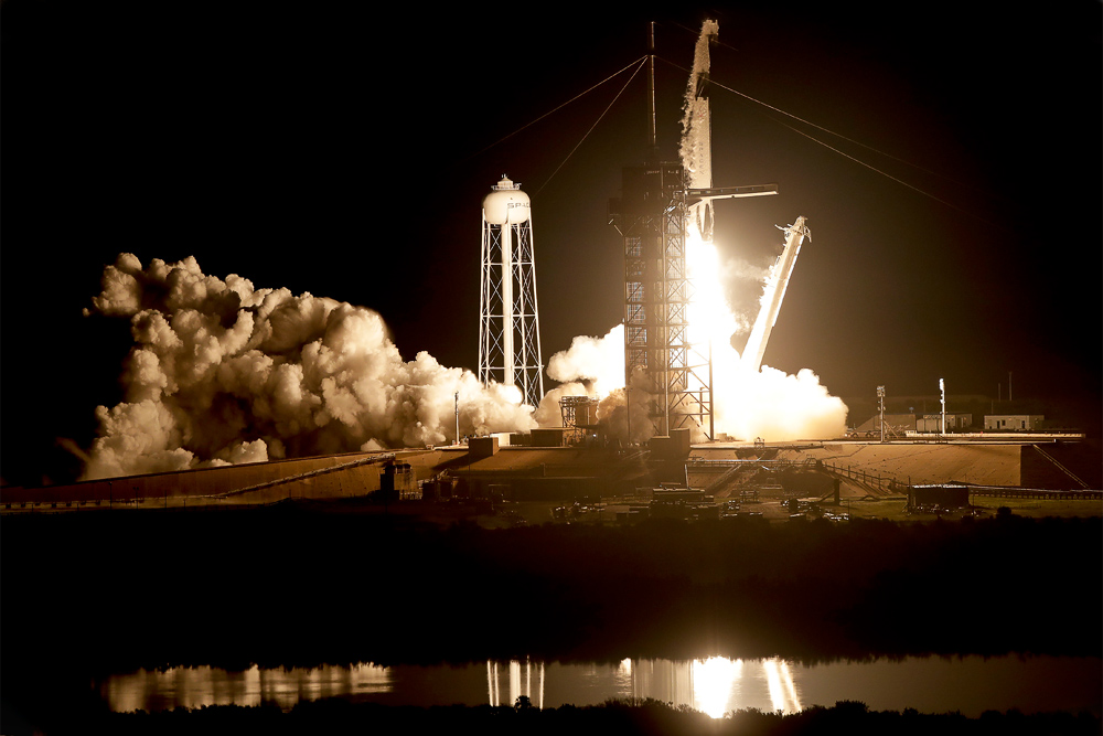 SpaceX успешно запустила корабль Crew Dragon к МКС