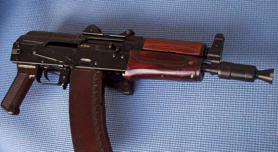 Румыния отказывается от автомата Калашникова