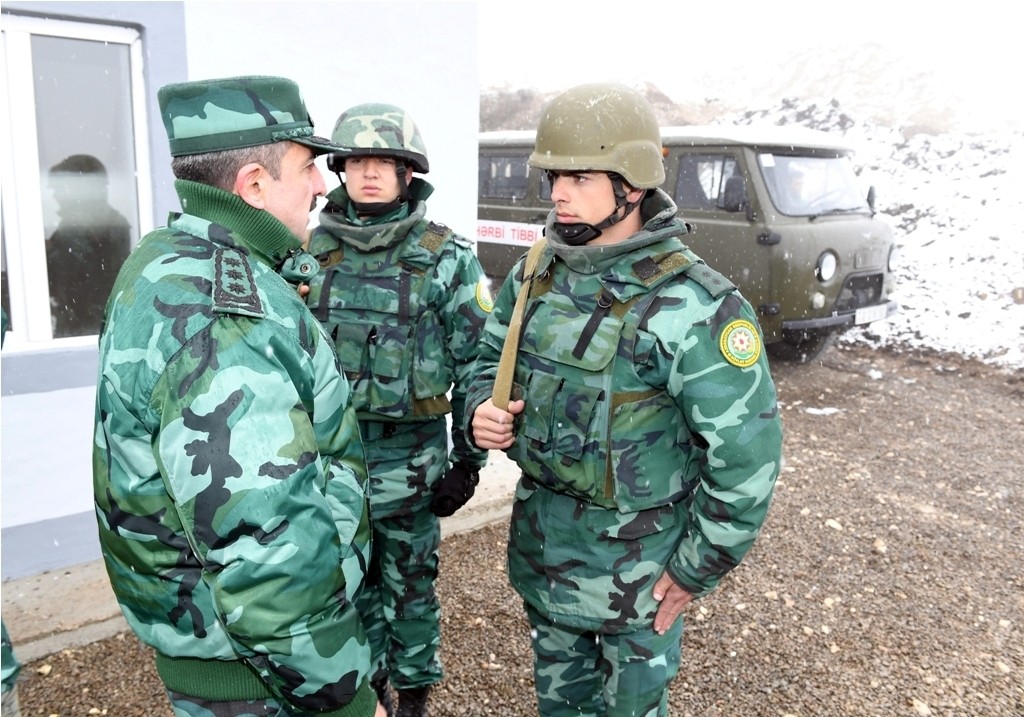 Эльчин Гулиев отправился на границу с Арменией и поручил укрепить оборонительные позиции