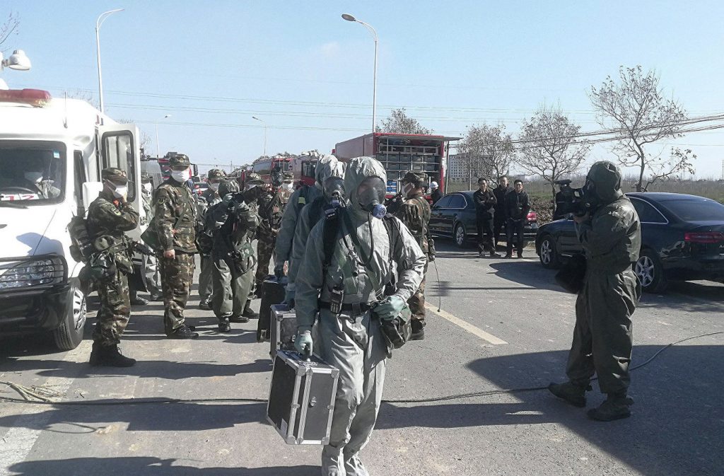 В пригороде Пекина горит лес. К тушению пожара привлечены более 900 человек