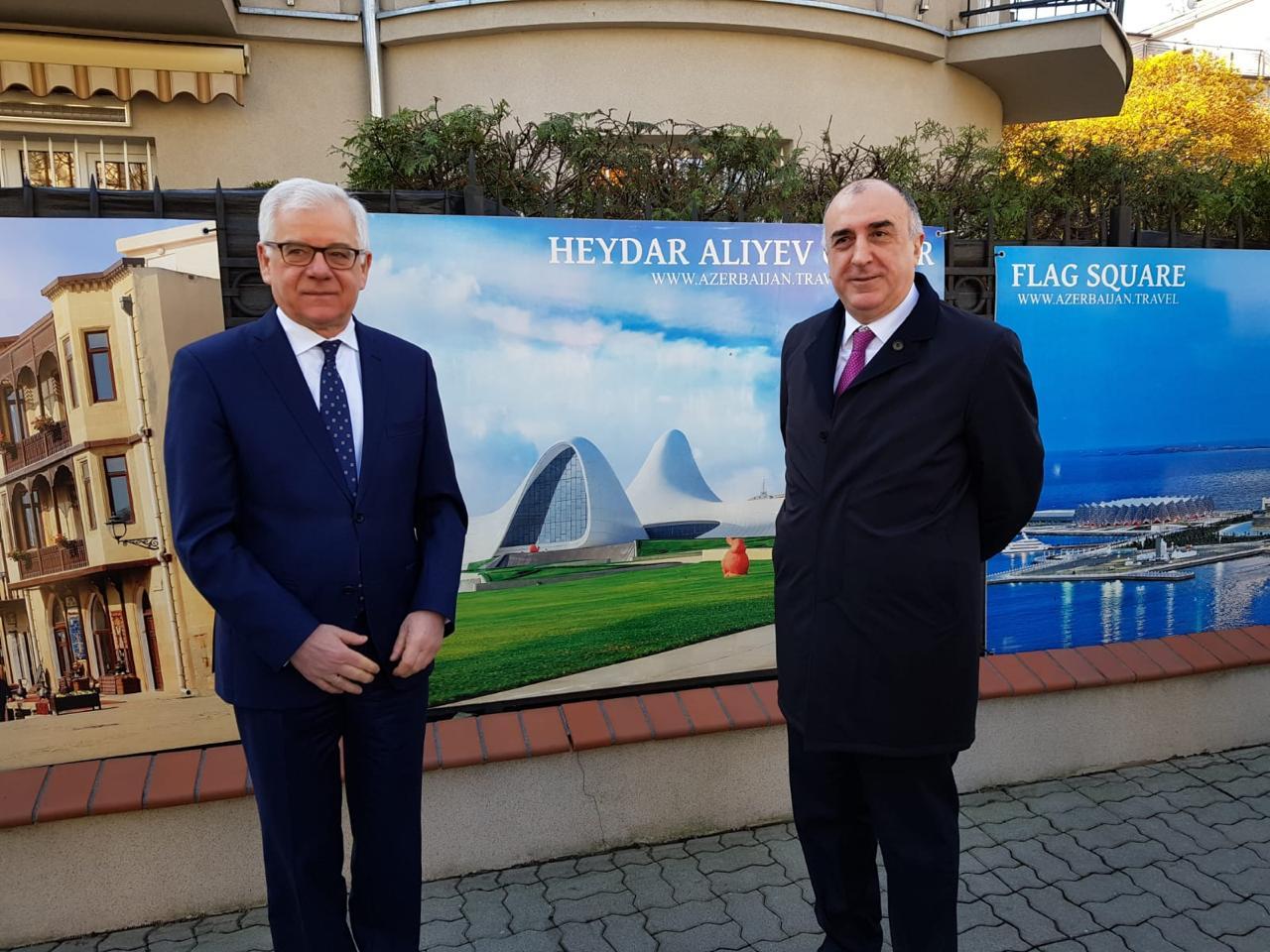 Эльмар Мамедъяров открыл памятную доску АДР в Польше