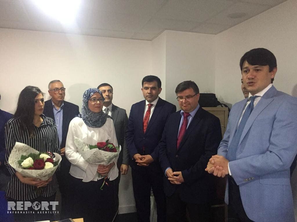 Во Франции открылась азербайджанская школа