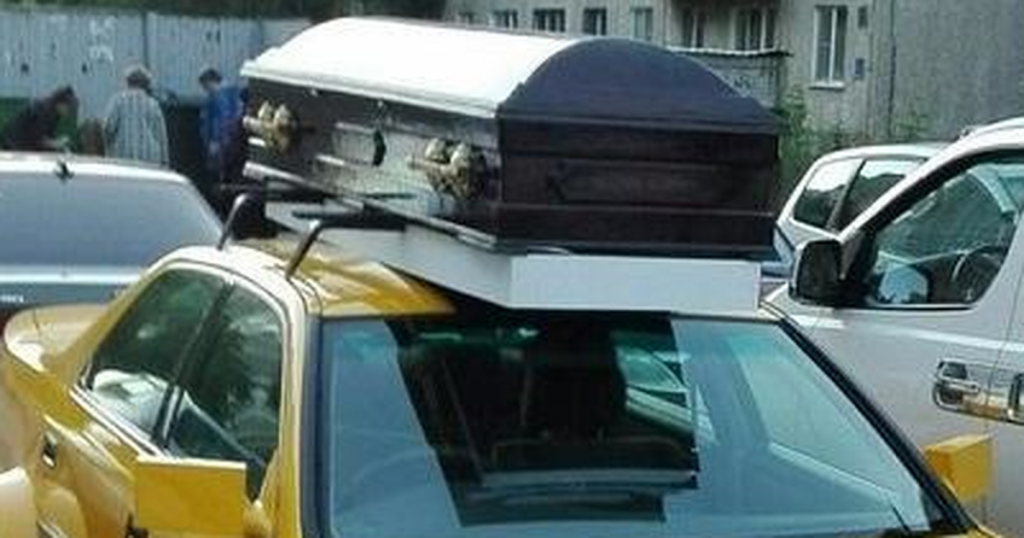Мигрант из Ирака попытался попасть в Великобританию в гробу