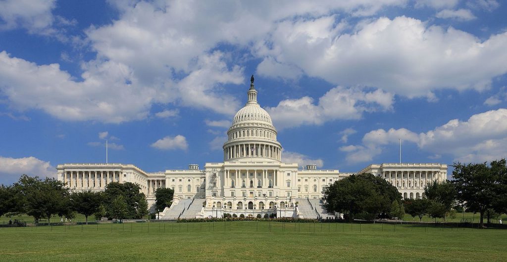 В США требуют аннулировать запрет на въезд из ряда мусульманских стран