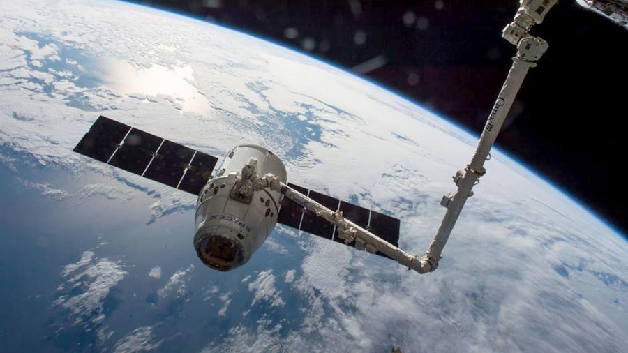 NASA перенес запуск космического корабля Dragon