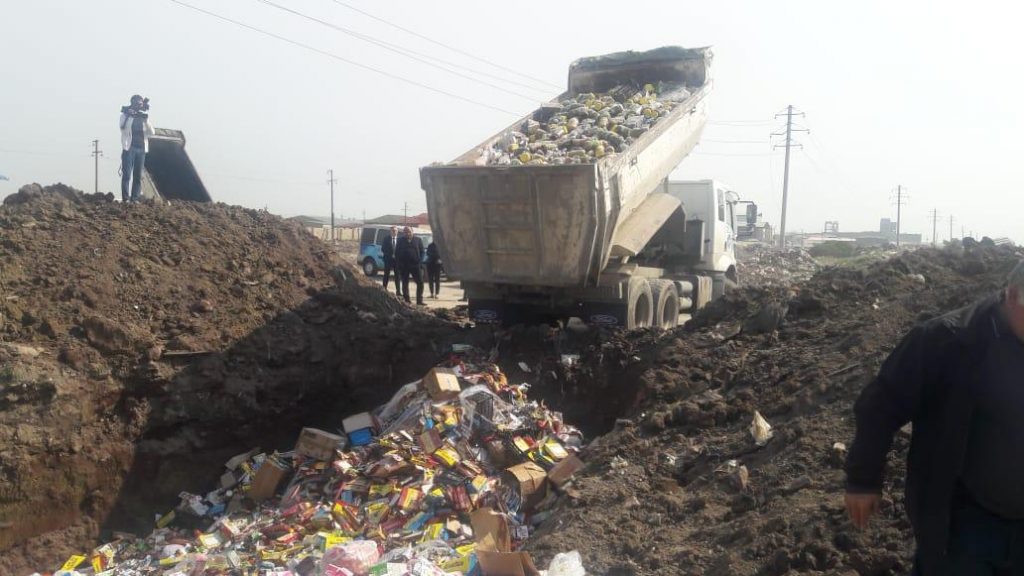 В Азербайджане уничтожили около 20 тонн просрочки