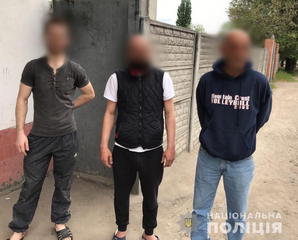 В Украине в пекарне обнаружили азербайджанцев-нелегалов