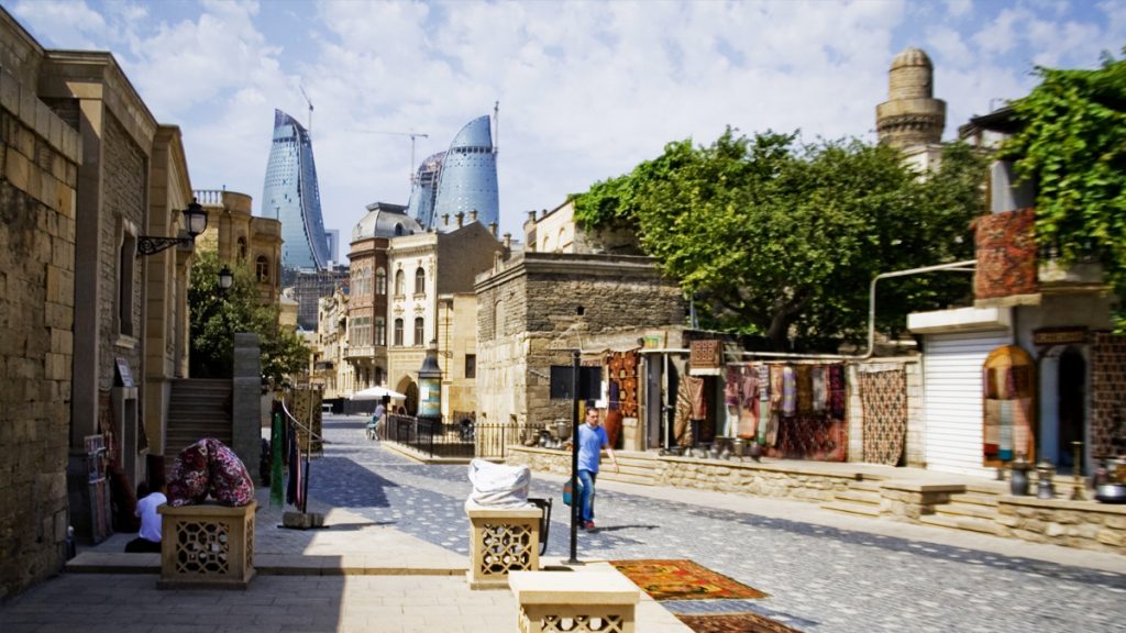 Завтра в Баку будет до +28 °C