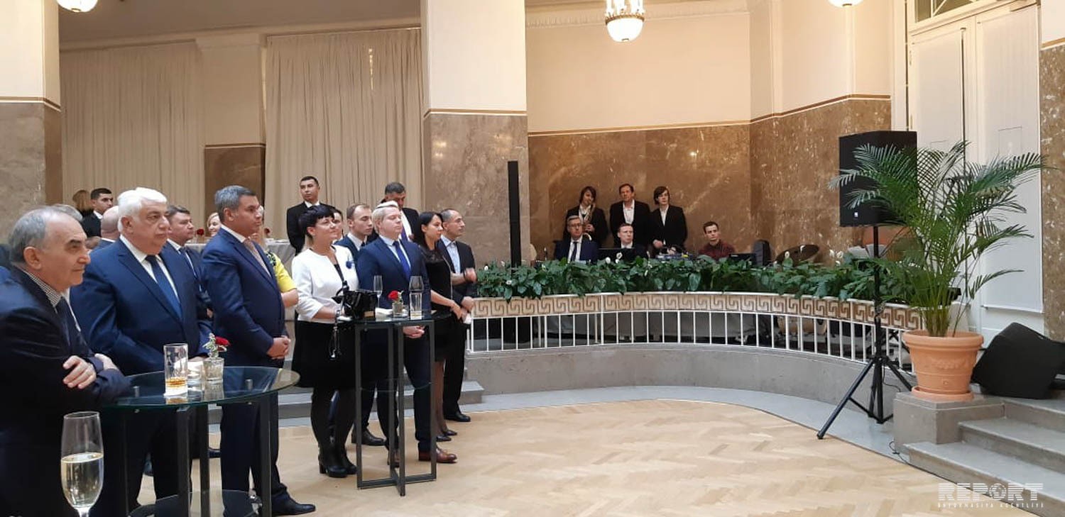 В Санкт-Петербурге прошла акция по случаю Дня Республики - 28 Мая
