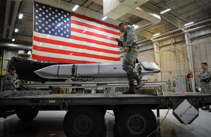 США имеют более 6 тысяч ядерных боеголовок