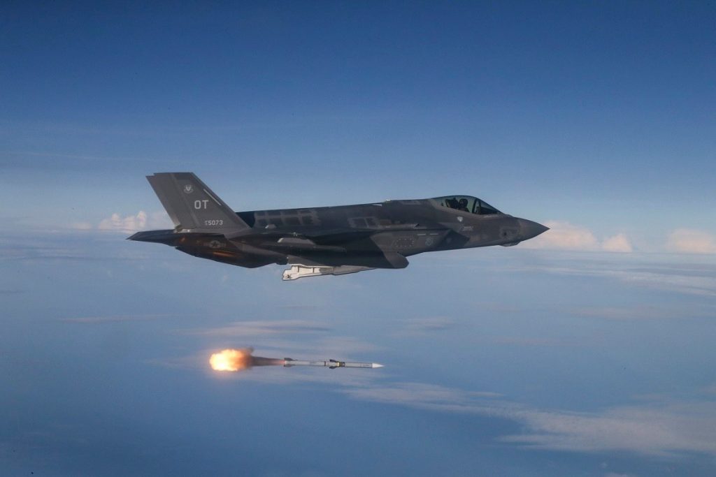 F-35 впервые нанес боевой авиаудар