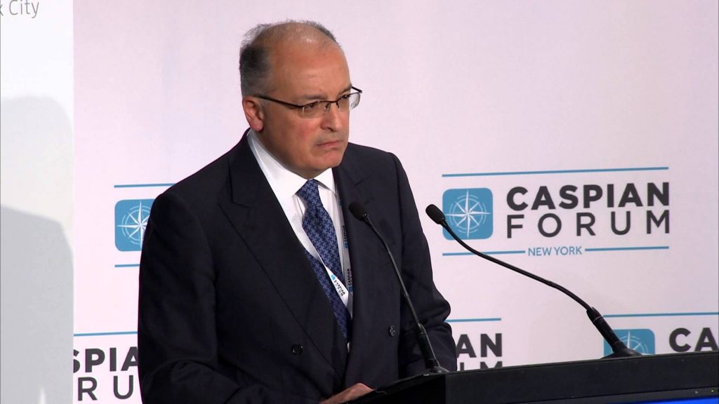 SOCAR возобновит экспорт нефти по нефтепроводу Баку-Новороссийск