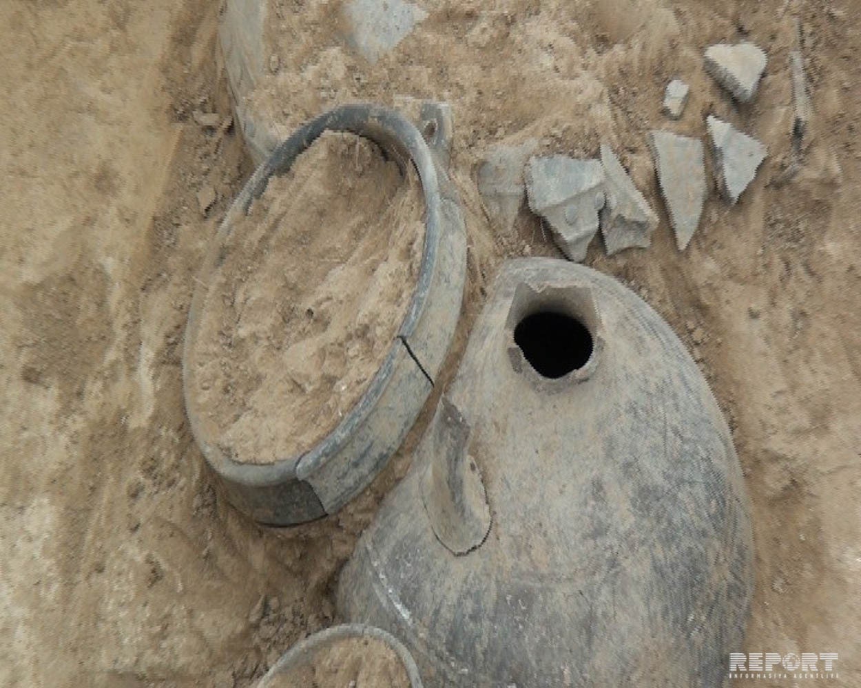 В Газахе обнаружены останки древних людей, убитых из лука