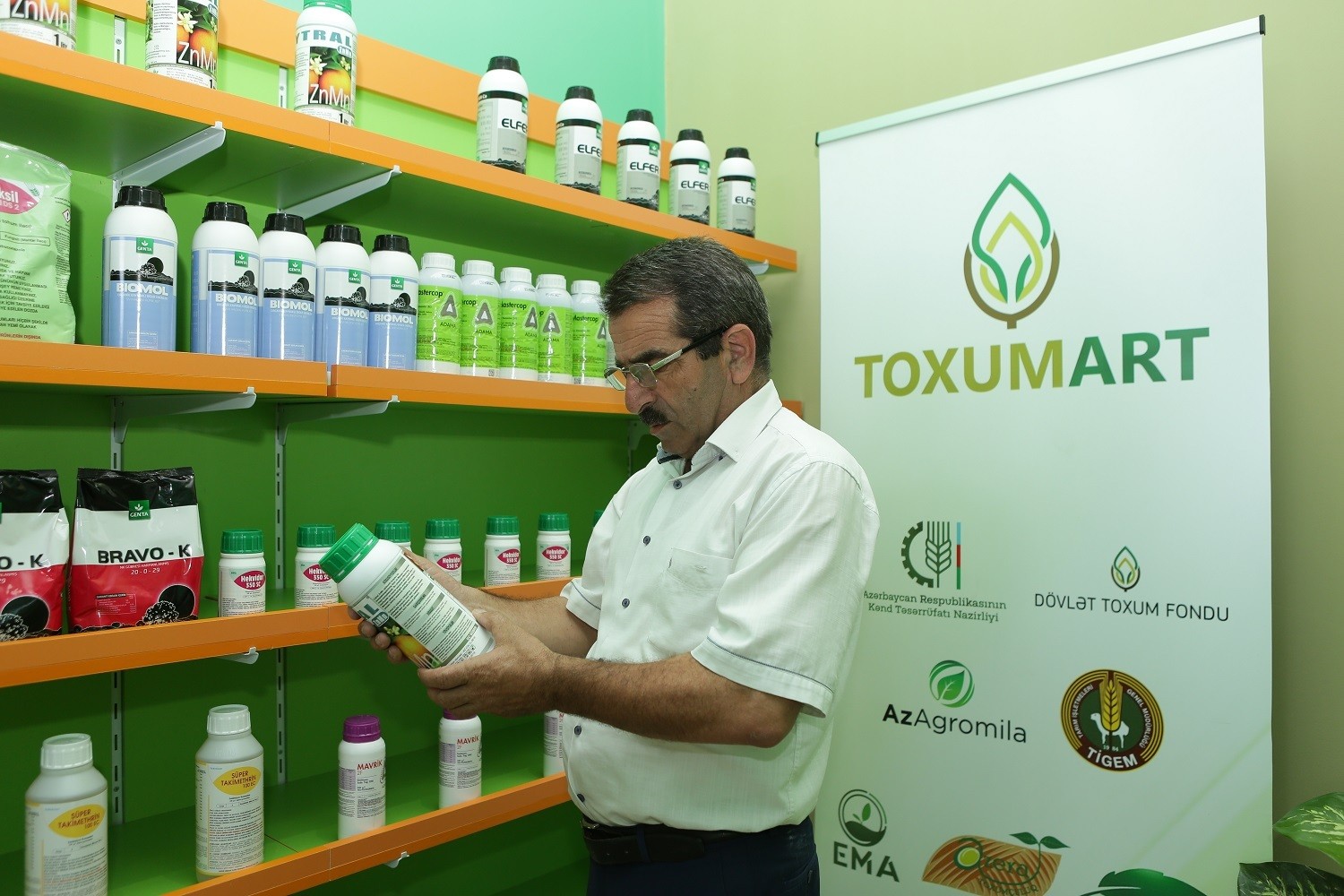 В Азербайджане открылся магазин под брендом ToxumArt