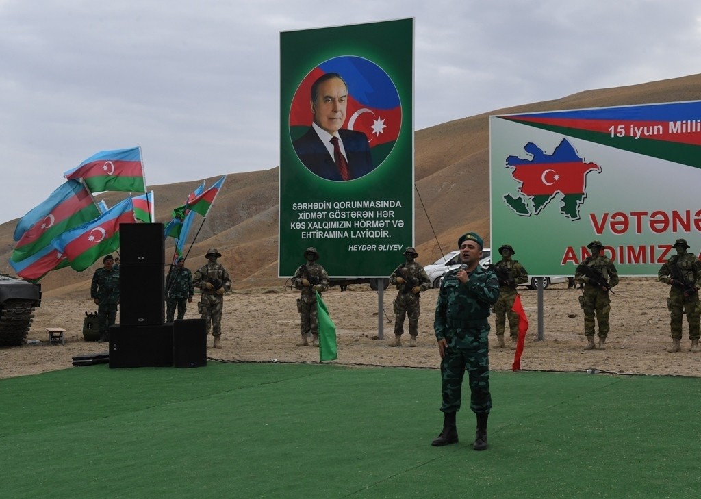 В Азербайджане изготовлен флаг протяженностью 5100 метров