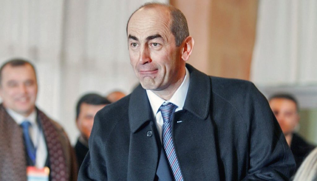 Кочарян отозвал иск против Пашиняна