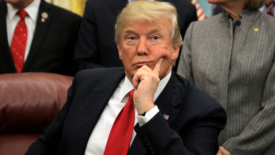 Журналистка Elle заявила, что Трамп изнасиловал ее в примерочной универмага