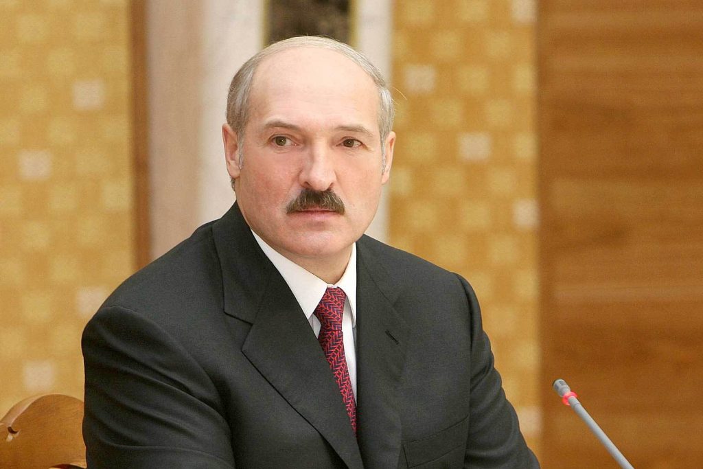 Лукашенко отказался от проведения президентских выборов