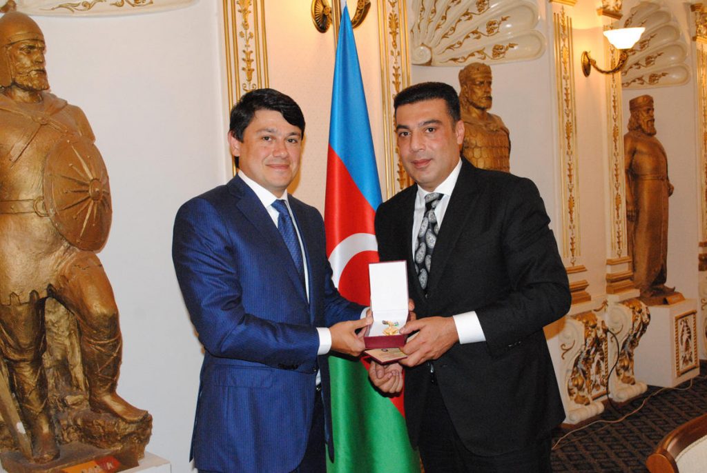 Наследникам создателей АДР вручены юбилейные медали