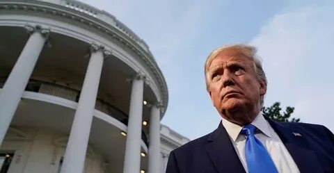 Трамп начал возводить стену вокруг Белого Дома