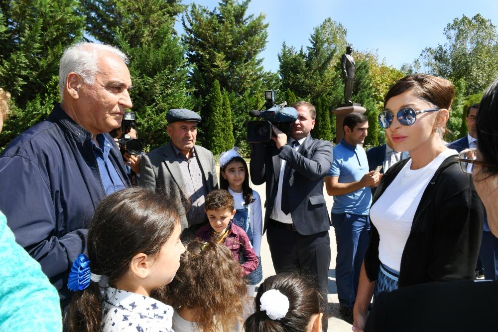 Мехрибан и Лейла Алиевы побывали в Шамахе