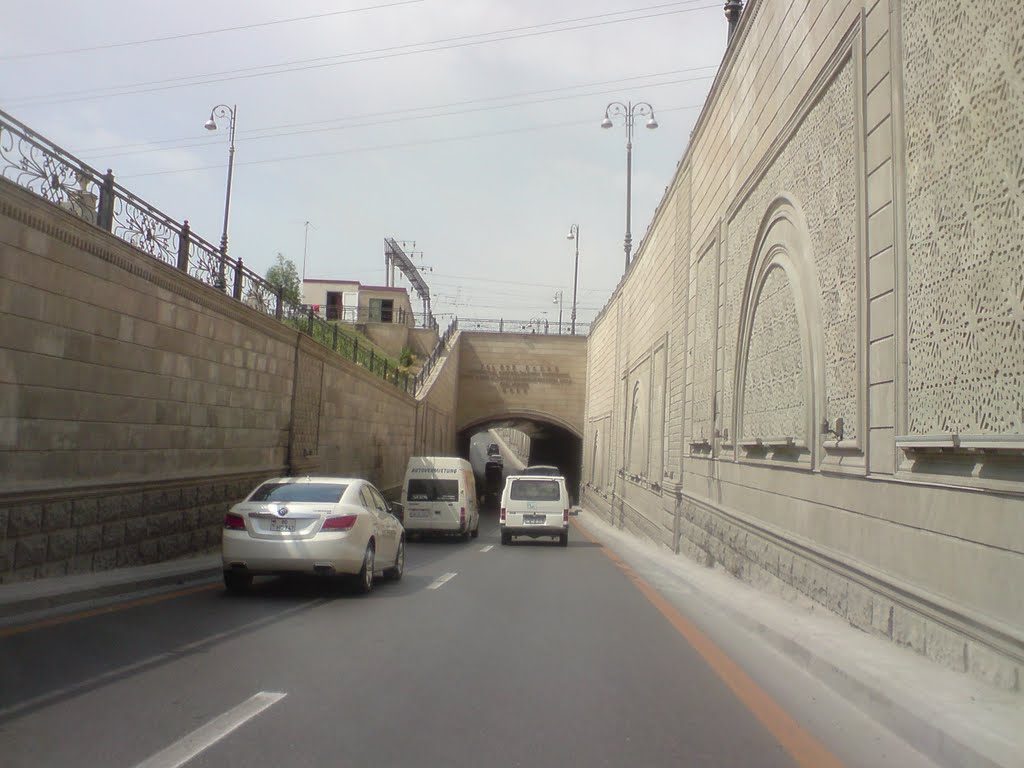 В Баку будет ограничено движение в туннеле под Багировским мостом