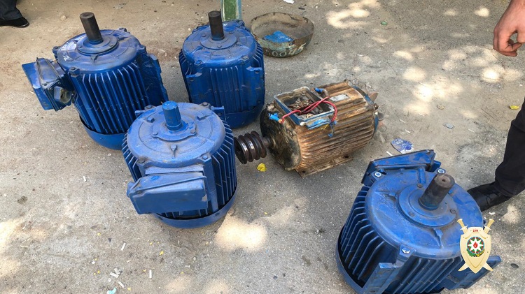 В Баку задержаны лица, укравшие моторы с нефтяных вышек