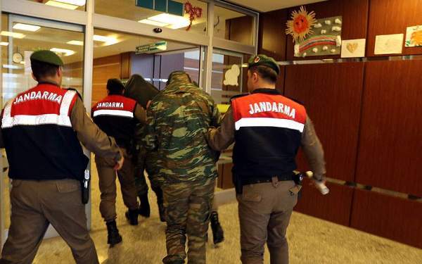 СМИ: турецкие власти санкционировали аресты более 200 военных за связи с путчистами