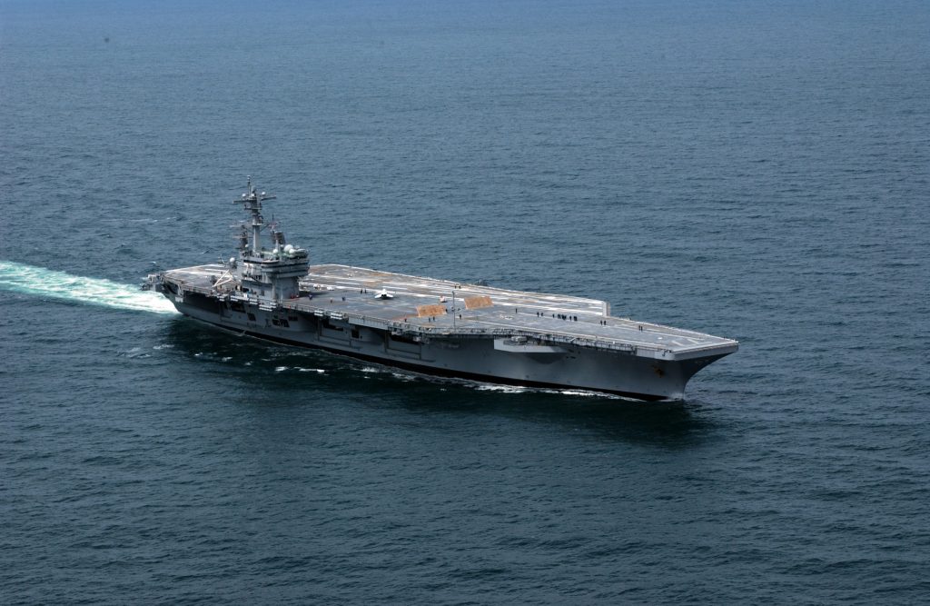 Моряки с американского авианосца покончили с собой