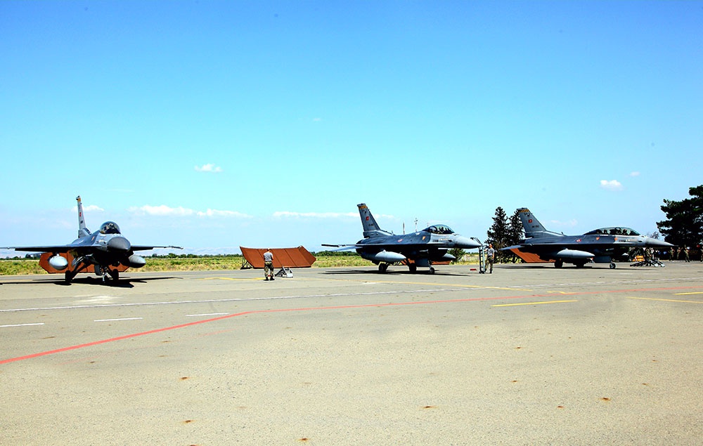 Самолеты F-16 ВВС Турции прибыли в Азербайджан