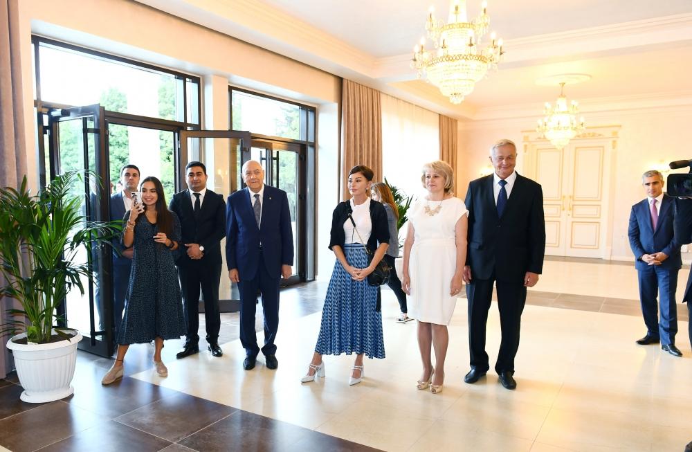 Мехрибан Алиева приняла участие в открытии Дворца культуры в селе Ивановка